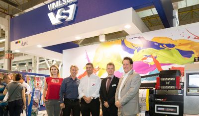 Ampla e VinilSul anunciam parceria na FESPA Brasil 2016