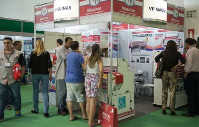 VP Máquinas apresenta inovação e eficiência na FESPA Brasil 2017