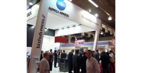 Konica Minolta supera expectativas de negócios na Digital Image 2011