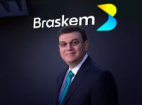 Braskem completa 15 anos e moderniza marca