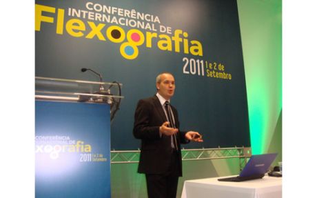 John Anderson palestra na 3ª Conferência de Flexografia